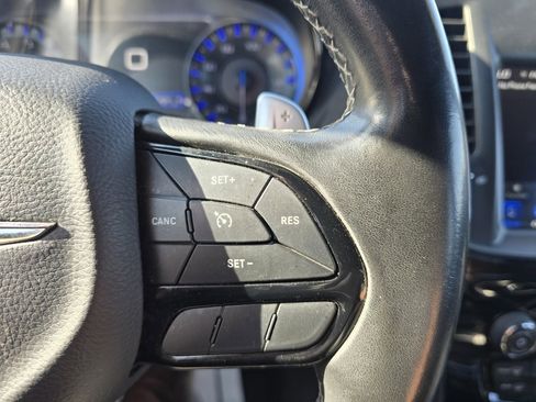 Used 2019 Chrysler 300 S image 14