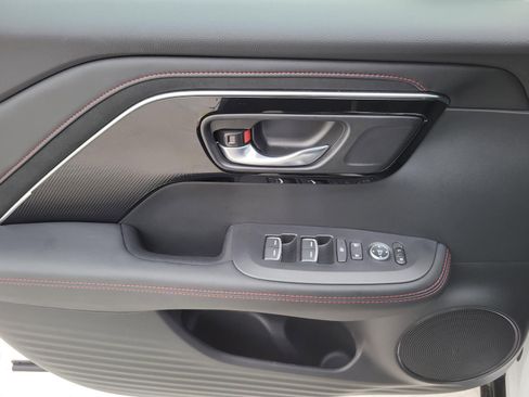 Used 2025 Acura ADX A-Spec image 16