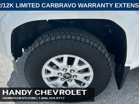 Used 2025 Toyota Tacoma SR5 AWD/4WD image 10