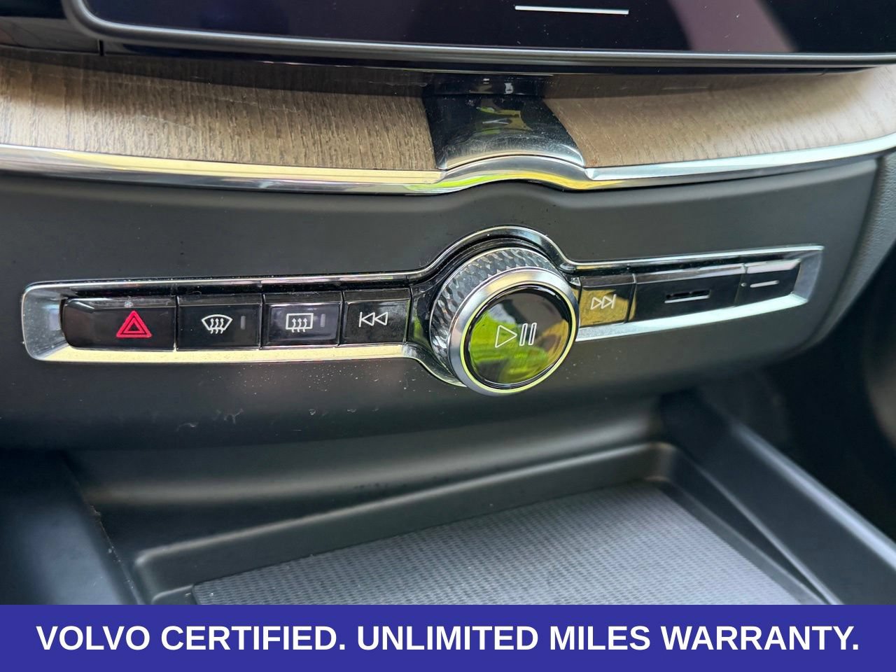 Certified 2026 Volvo XC60 B5 Plus AWD/4WD image 21