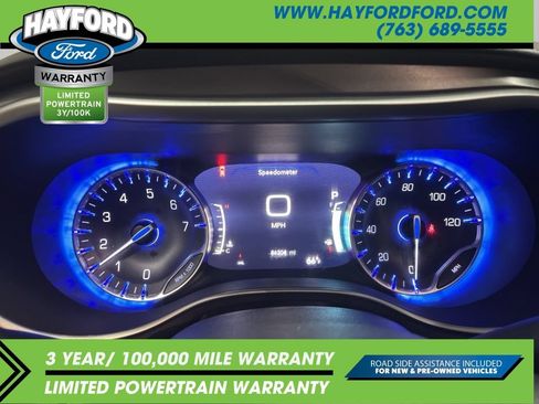 Used 2022 Chrysler Pacifica Touring-L FWD image 10