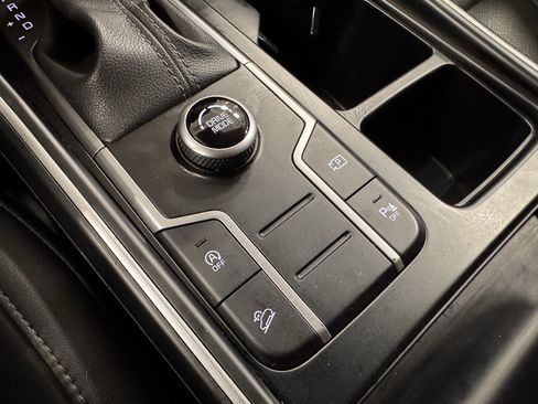 Certified 2022 Kia Sorento S w/ Panoramic Sunroof Package image 13