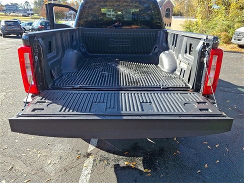 Used 2024 Ford F250 XLT w/ Snow Plow Prep Package image 29