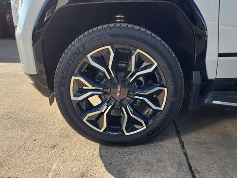 New 2026 GMC Sierra EV Denali image 66