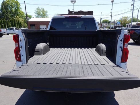 Used 2022 Chevrolet Silverado 1500 W/T w/ WT Value Package AWD/4WD image 18