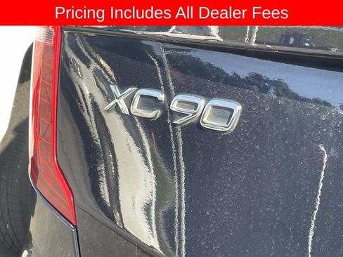 Used 2017 Volvo XC90 T6 Momentum w/ Vision Package AWD/4WD image 6