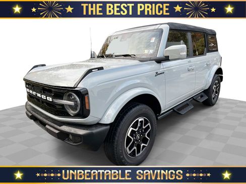 Used 2023 Ford Bronco Outer Banks image 1