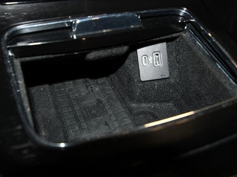 Used 2023 Lincoln Nautilus Reserve w/ Monochromatic Package image 20