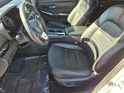 Used 2023 Nissan Sentra SR w/ SR Premium Package image 10