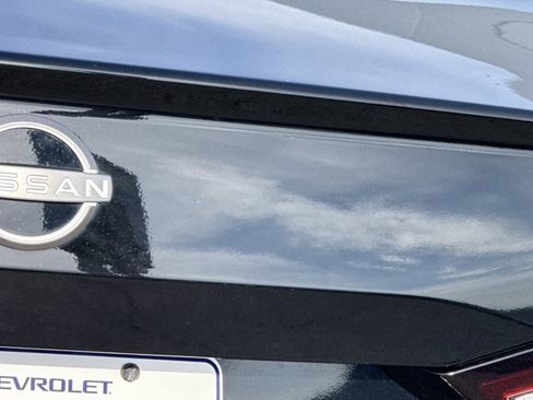 Used 2024 Nissan Altima 2.5 SV image 9