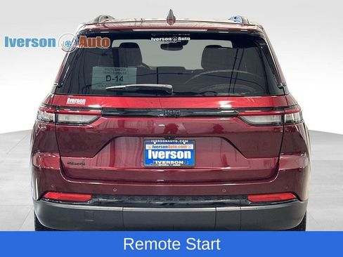 Used 2023 Jeep Grand Cherokee Altitude image 8