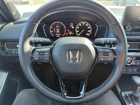 Used 2025 Honda Civic Sport image 12