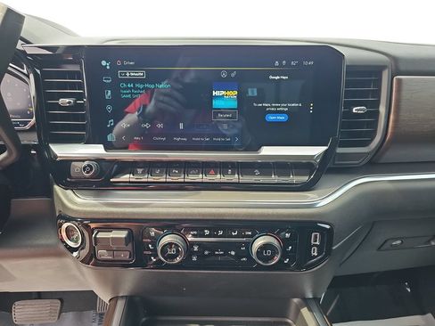 Used 2024 Chevrolet Silverado 2500 High Country w/ Technology Package AWD/4WD image 19