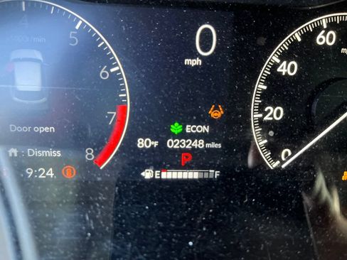 Used 2024 Honda HR-V LX image 5