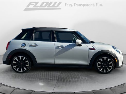 Used 2023 MINI Cooper S image 9