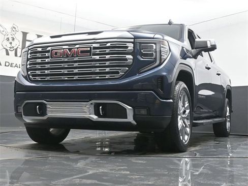 Used 2022 GMC Sierra 1500 Denali image 4