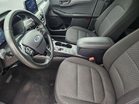 Used 2023 Ford Escape Active w/ Cold Weather Package image 14
