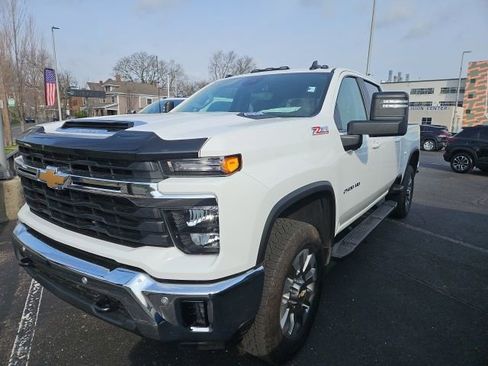 Used 2025 Chevrolet Silverado 2500 LT w/ All Star Edition image 4