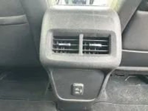 Used 2020 GMC Terrain SLE FWD image 18