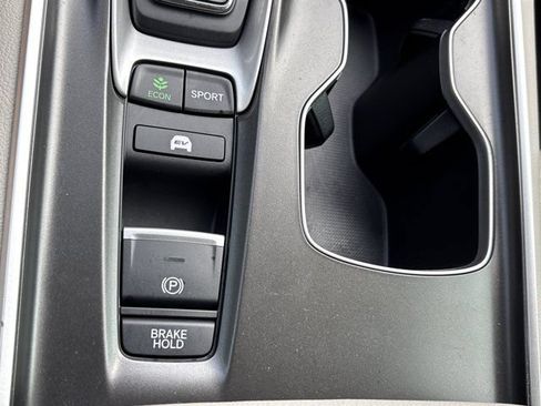 Used 2020 Honda Accord Touring image 42