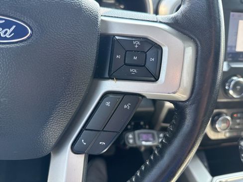 Used 2019 Ford F150 Lariat AWD/4WD image 15