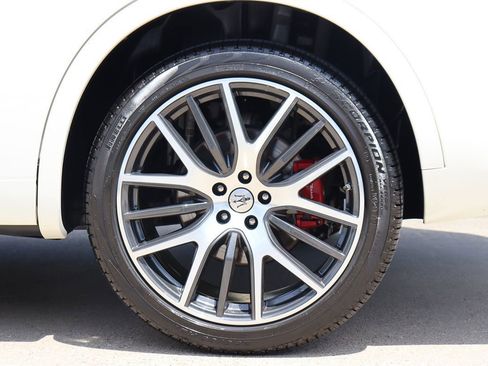 Used 2022 Maserati Levante Modena image 58