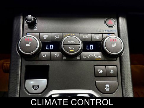 Used 2019 Land Rover Range Rover Evoque AWD/4WD image 29