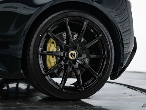 Used 2025 Lotus Emira RWD image 93