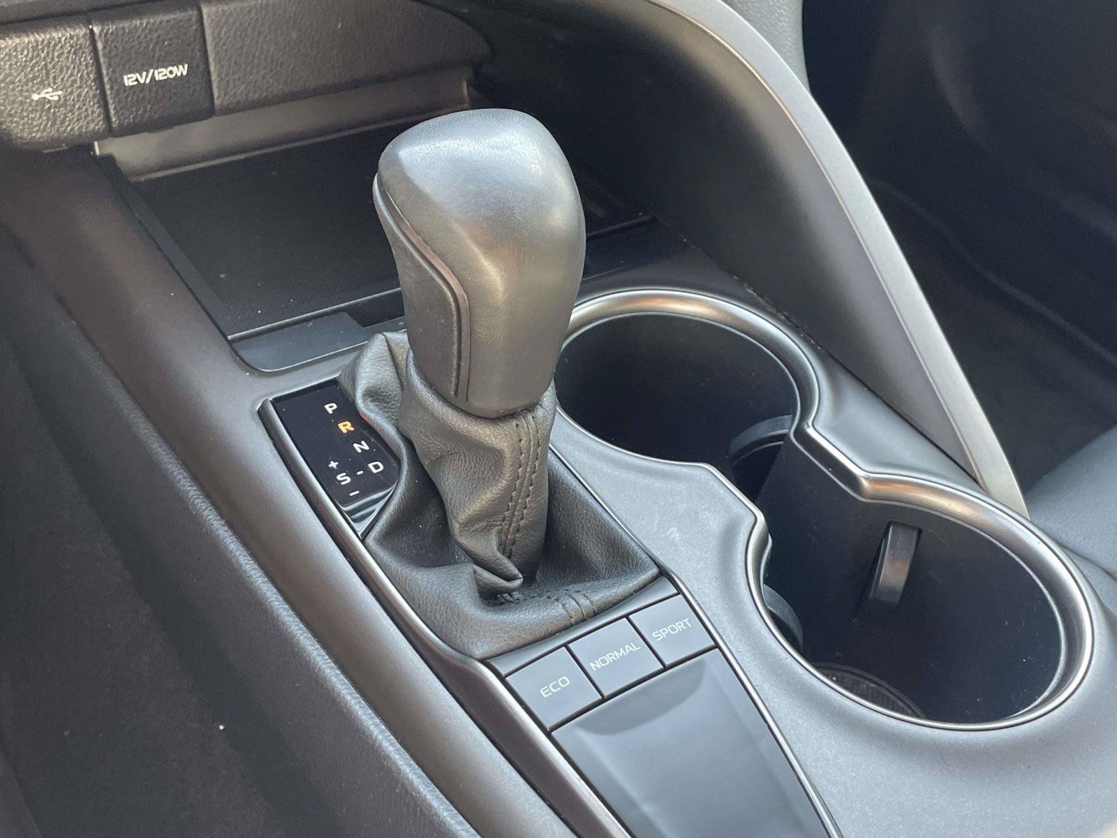 Used 2023 Toyota Camry SE FWD image 17