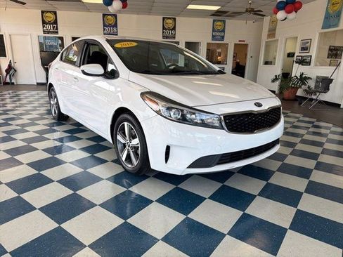 Used 2018 Kia Forte S FWD image 1