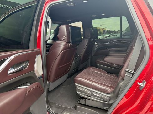 Used 2021 Cadillac Escalade Premium Luxury Platinum AWD/4WD image 5