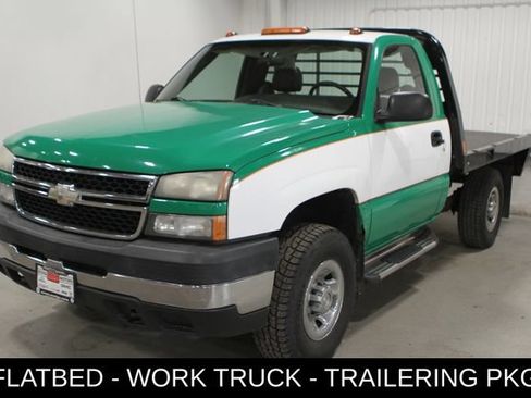 Used 2007 Chevrolet Silverado 3500 4x4 Regular Cab image 9