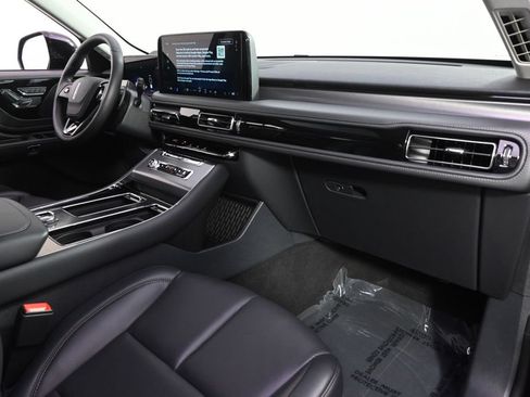 New 2026 Lincoln Aviator AWD w/ Jet Appearance Package image 15