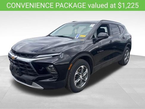 Used 2024 Chevrolet Blazer LT w/ Convenience Package image 2