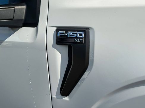 Used 2022 Ford F150 XLT w/ Equipment Group 302A High AWD/4WD image 9