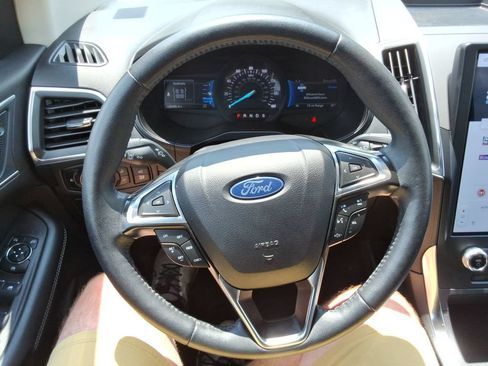 Used 2024 Ford Edge Titanium AWD/4WD image 23