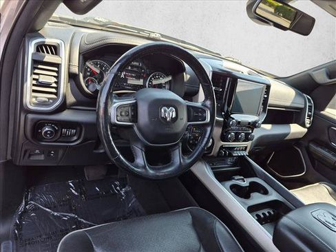 Used 2019 RAM 1500 Laramie w/ Sport Appearance Package AWD/4WD image 10