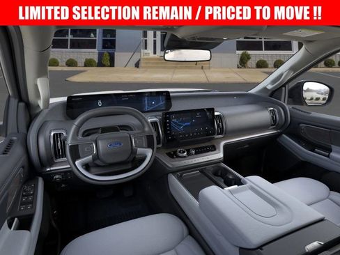 New 2025 Ford Expedition Max Platinum w/ Platinum Ultimate Package image 9