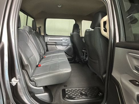 Used 2020 RAM 1500 Big Horn AWD/4WD image 34