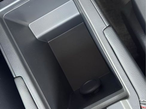 New 2026 Nissan Kicks SR w/ Cold Weather Package image 14