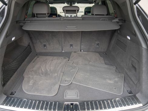 Used 2023 Porsche Cayenne image 30