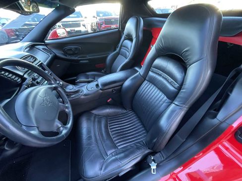 Used 2002 Chevrolet Corvette Convertible w/ Preferred Equipment Group2 image 16