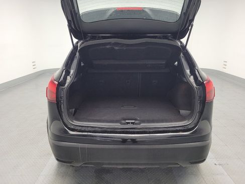 Used 2017 Nissan Rogue Sport SL w/ SL Premium Package image 29