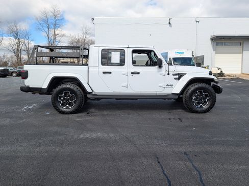 Used 2022 Jeep Gladiator Overland w/ Popular Equipment Package image 2