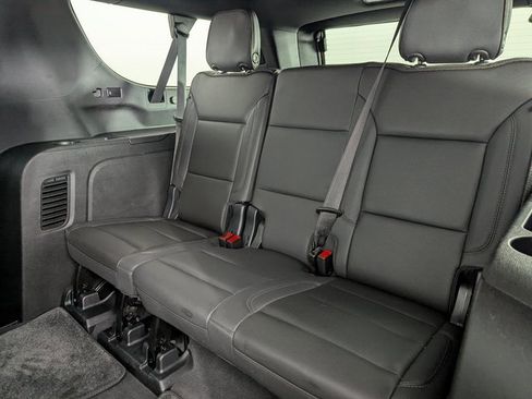 Used 2023 Chevrolet Suburban High Country image 23