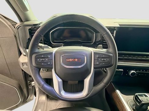 Used 2025 GMC Sierra 1500 Elevation w/ Elevation Premium Package AWD/4WD image 10