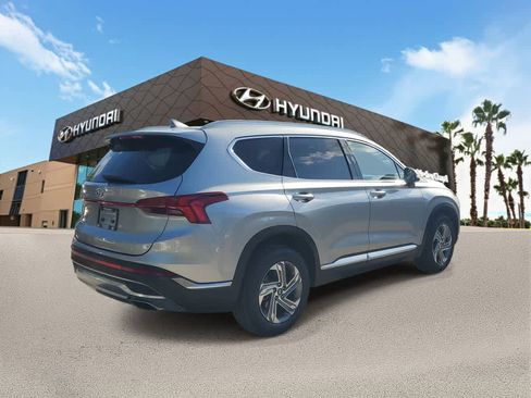 Used 2021 Hyundai Santa Fe SEL w/ Convenience Package image 3