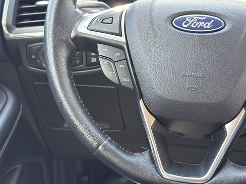 Used 2023 Ford Edge Titanium AWD/4WD image 16