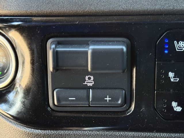 Certified 2025 Chevrolet Silverado 1500 LTZ AWD/4WD image 22