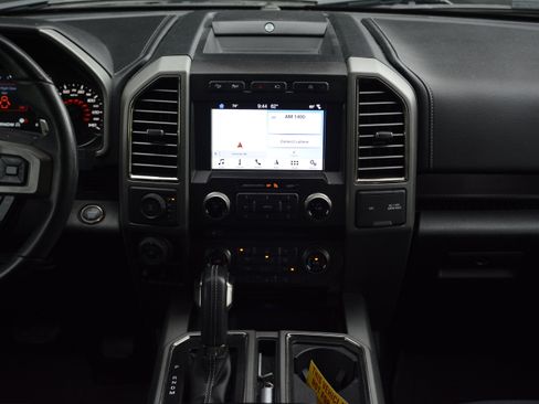 Used 2018 Ford F150 Raptor w/ Equipment Group 802A Luxury AWD/4WD image 21